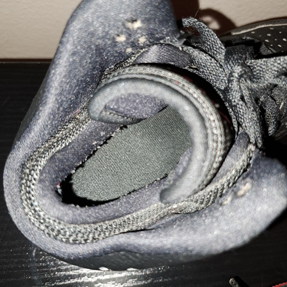 Kids Black & Red Jordan Basketball Shoes with '23' Accent. Size 4Y - Picture 13 of 16